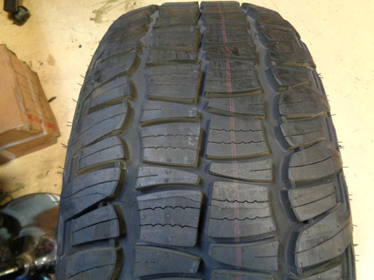 UNIROYAL LAREDO AT P 265 50 20 107H SL TIRE 15367 BQ4