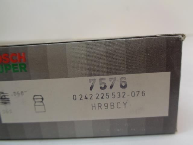 BRAND NEW BOSCH GMC SUPER SPARK PLUG 10 PACK 7576 R13T3