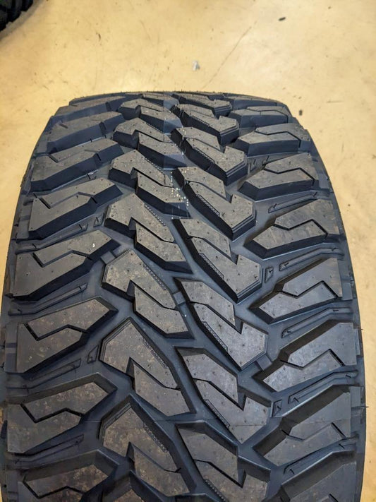 VENOM POWER TERRA HUNTER MT LT 33 13.5 22 116Q LRF 12PLY TIRE CVPMT22 CQ3