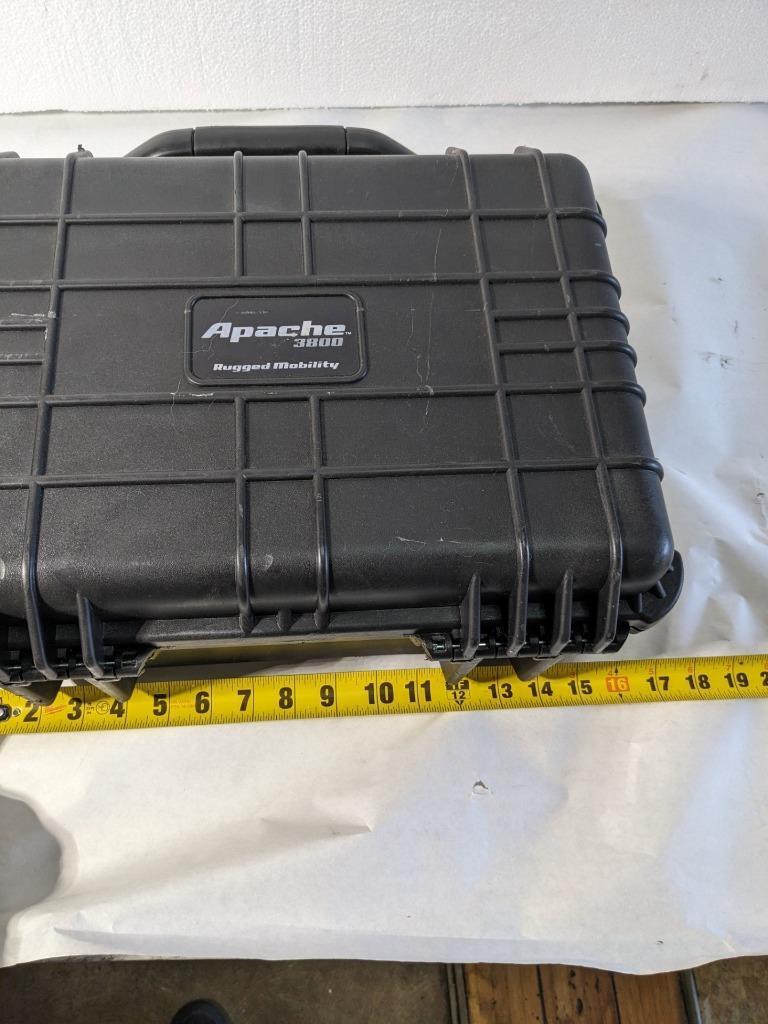 KHS PNEUMATIC CYLINDER 65175533S001 W/ APACHE 3800 CASE 8.39 X 5.6 X 3.25" R35