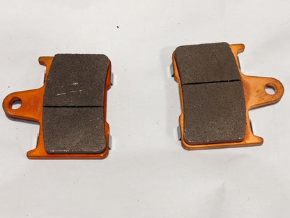 Harley-Davidson Original Equipment 41300053 Rear Brake Pads Fits XL Models R21T4