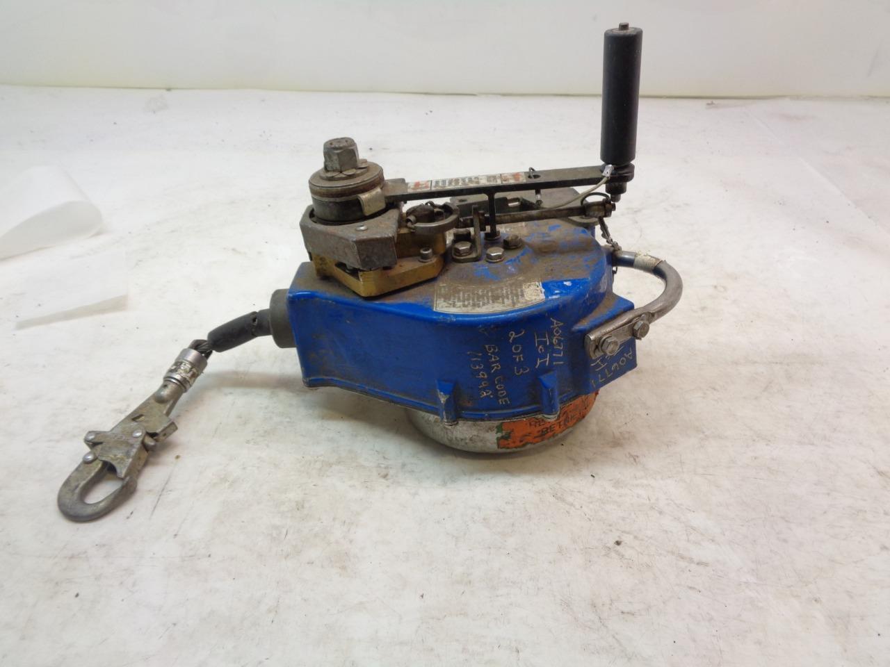 DBI-SALA RETRACTING LIFELINE W/ MOUNTING BRACKET 50ft 310lbs MAX 3400115 USED H1