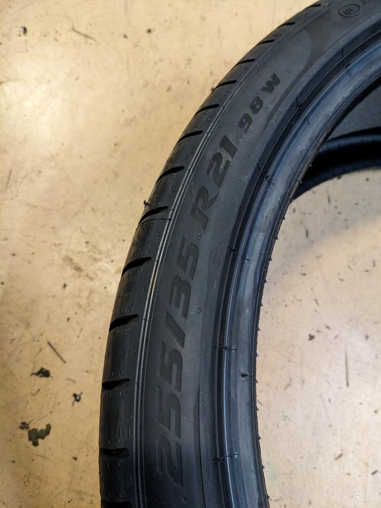 PIRELLI P ZERO PZ4 TESLA NCS ELECT (FOAM) P 255 35 21 98W XL TIRE 3983400 CQ2