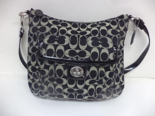NWT COACH PENELOPE SIGNATURE SATEEN CONVERT KHAKI/BLACK F19232 GENUINE SR