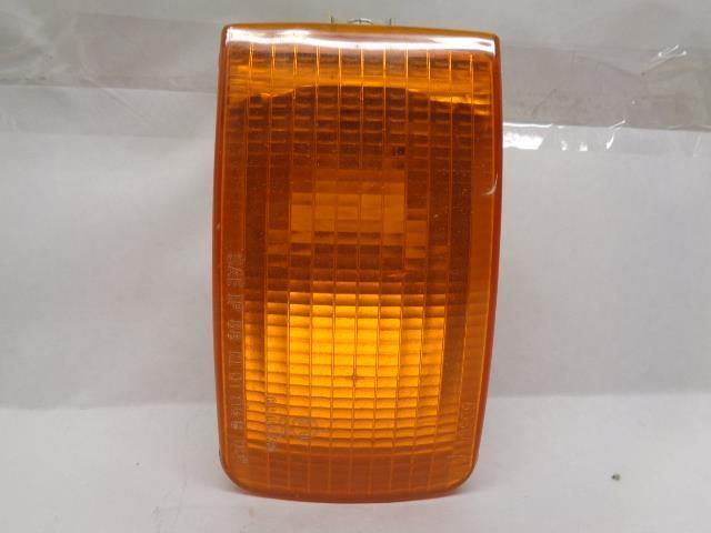 USED GENUINE PORSCHE AMBER RIGHT TURN SIGNAL LIGHT 964 631 405 01 R25T1