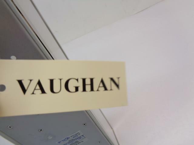 NEW VAUGHAN DESIGNS EASTON BATHROOM LIGHT NICKEL WB0035.NI.US WITHOUT THE BOX SR