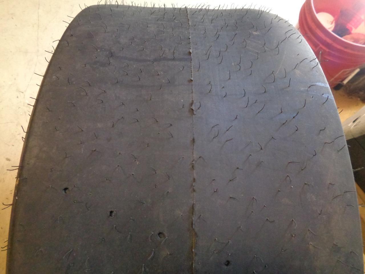 HOOSIER DRAG C09 33.0 12.5 15 DRAG RACING SLICK ROLLOVER (OD) 103-3/4" 18350 CQ3