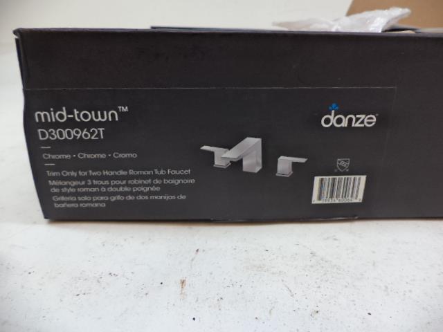 NEW DANZE D300962T MID-TOWN MOUNTED ROMAN CHROME FAUCET W/ DUBBLE HANDLE R30