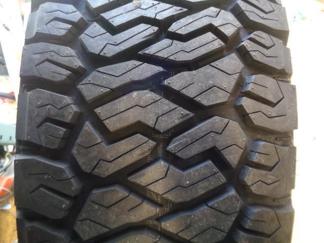 1 NEW MAXXIS RAZR AT  LT 40 13.5 20 128Q LRE TIRE TL00065400 Q2