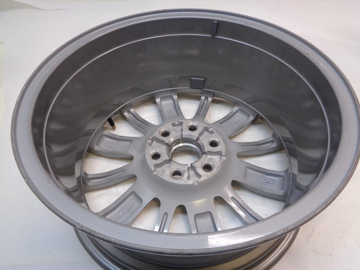 NEW OEM CADILLAC XT5 WHEEL 18x8 6x120 ET50 23101924 WR