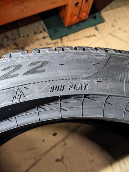 PIRELLI SCORPION WINTER RUNFLAT P 275 40 22 108V XL TIRE 3827500 CQ2