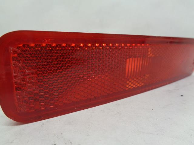USED PORSCHE REAR LEFT SIDE MARKER LENS ONLY 944 631 425 02 R25T4