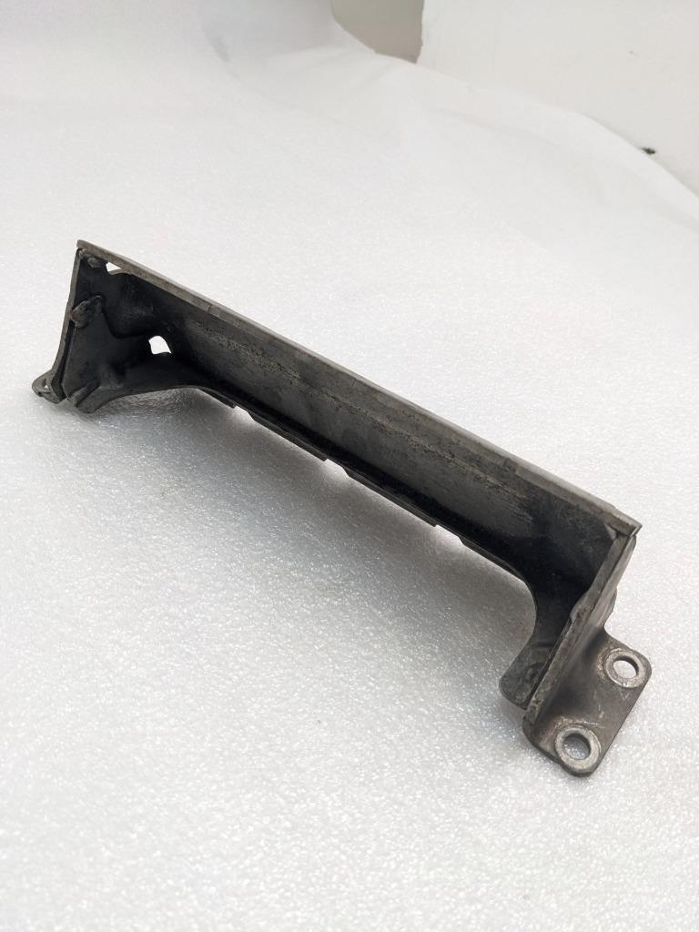 PORSCHE MACAN 15-18 HEAT PROTECTION 95B121557A USED R21