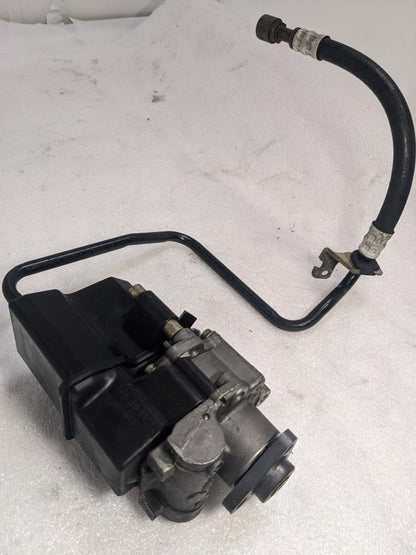 PORSCHE BOXSTER 986 POWER STEERING PUMP W RESERVIOR 99631422002 USED 996BGL
