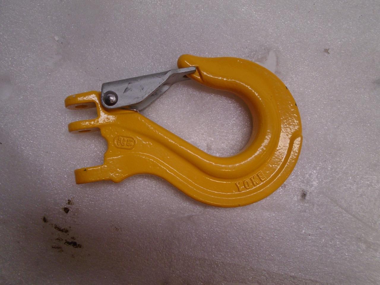 HEAVY DUTY INDUSTRIAL CRANE HOOK UNKNOWN (POSSIBLY STAHL OR HARRINGTON) R22T7