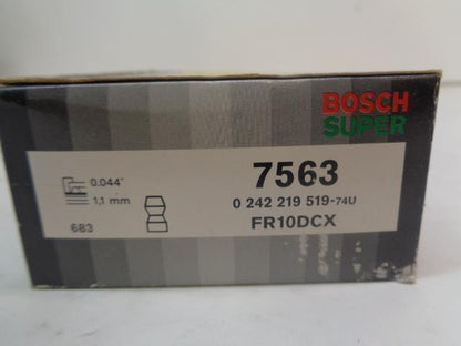 BRAND NEW BOSCH CHEVY MITSUBISHI SUPER SPARK PLUG 10 PACK 7563 R13T3