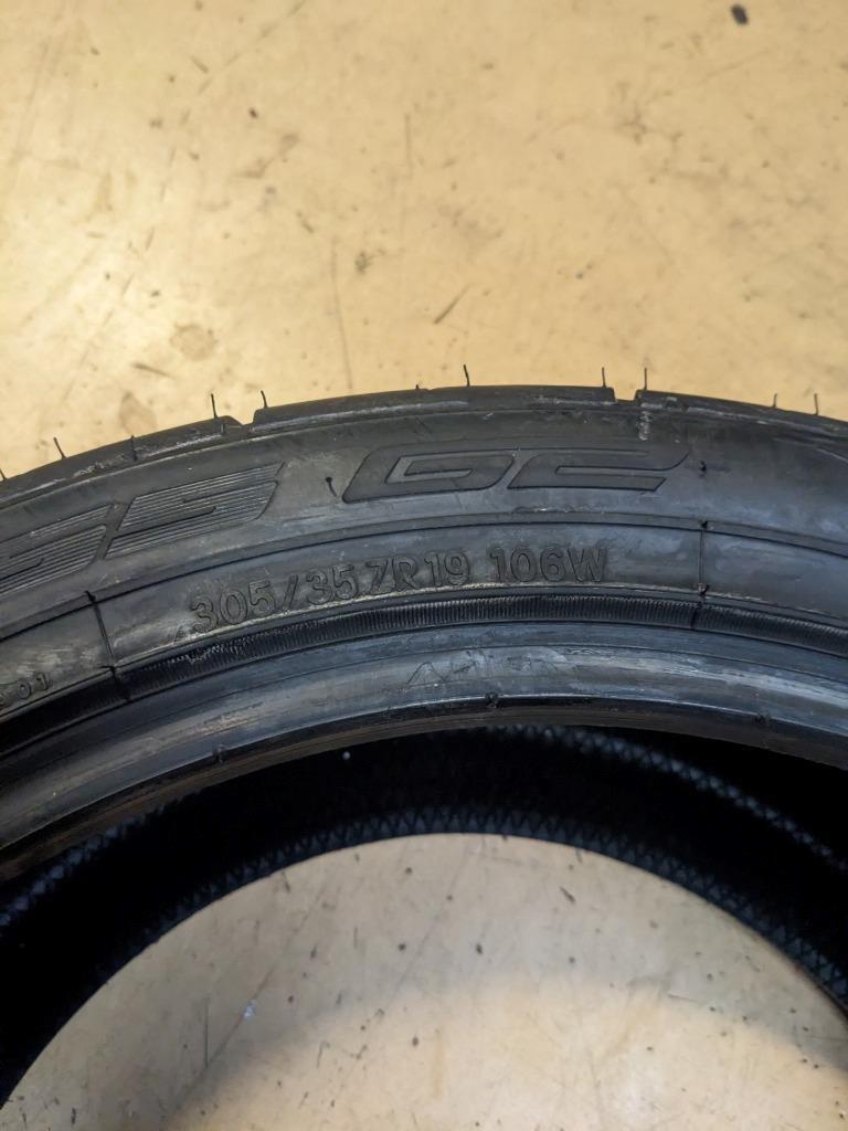 NITTO NT555 G2 P 305 35 19 106W XL TIRE 211300 CQ2