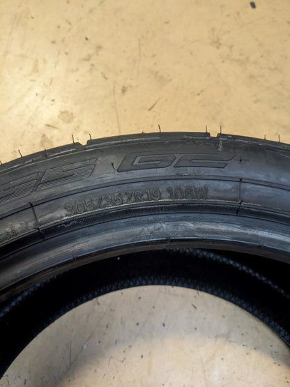NITTO NT555 G2 P 305 35 19 106W XL TIRE 211300 CQ2
