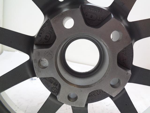 1 ROCKET TTR19886145 RACING WHEEL TTR19 ATTACK 18X8 5X120.65 USED WR