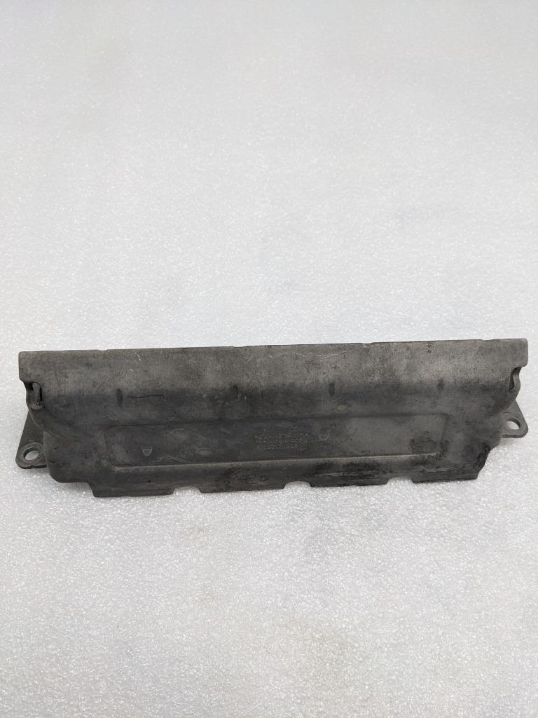 PORSCHE MACAN 15-18 HEAT PROTECTION 95B121557A USED R21