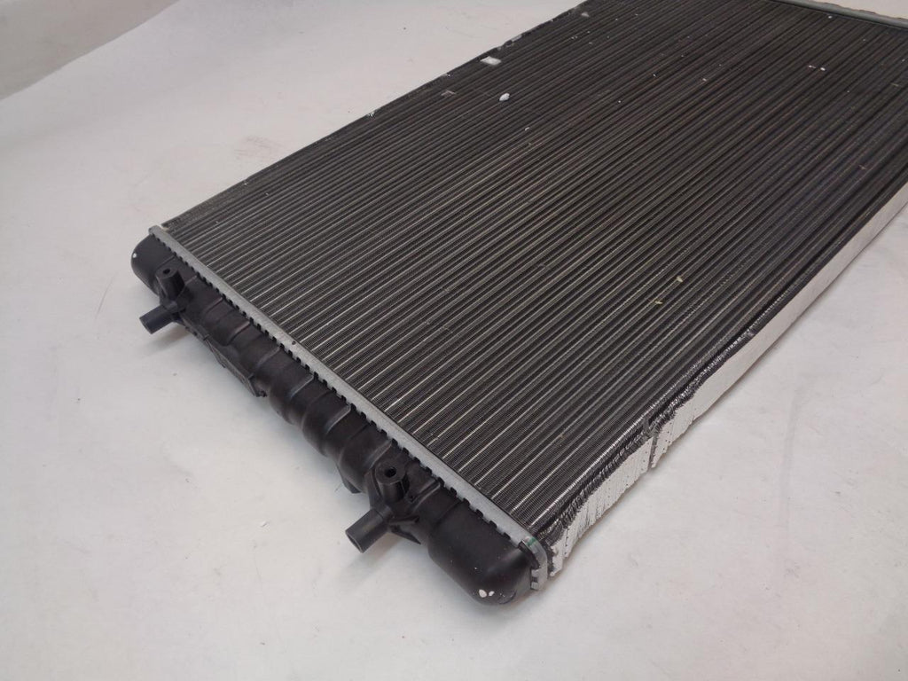 USED VALEO RADIATOR FOR 99-06 VOLKSWAGEN JETTA& VARIOUS VW AUDI MODELS 731606 SR