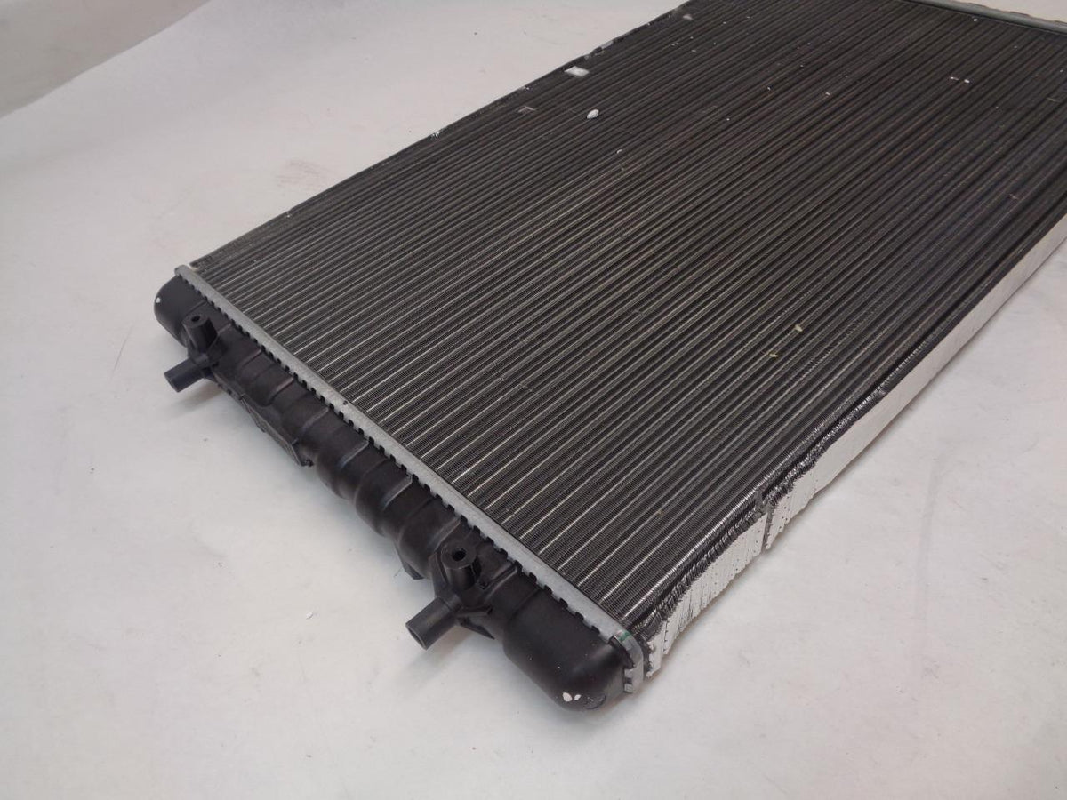 USED VALEO RADIATOR FOR 99-06 VOLKSWAGEN JETTA& VARIOUS VW AUDI MODELS 731606 SR