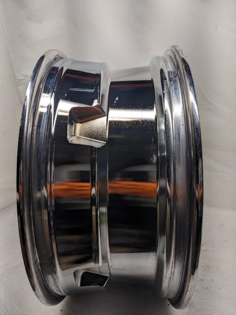 PAIR OF LEXANI LX-6 CHROME CUSTOM WHEELS 20X8.5 ET15 5X115 DISCONTINUED USED B2