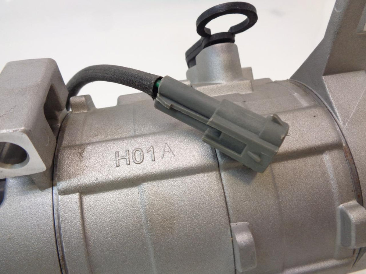 NEW ACDELCO 15-21127 AC COMPRESSOR 2000-02 CADILLAC, CHEVY, GMC (VARIOUS) R3
