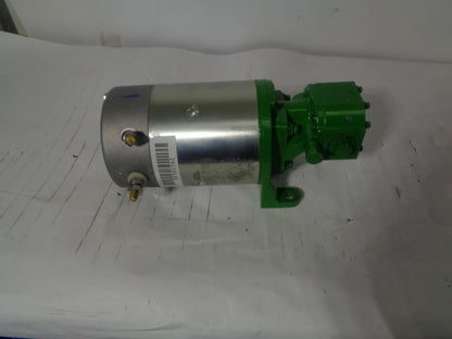 JOHN DEERE HYDRAULIC PUMP 1.59 CM3 60 BAR SEC RE582562 NEW J2