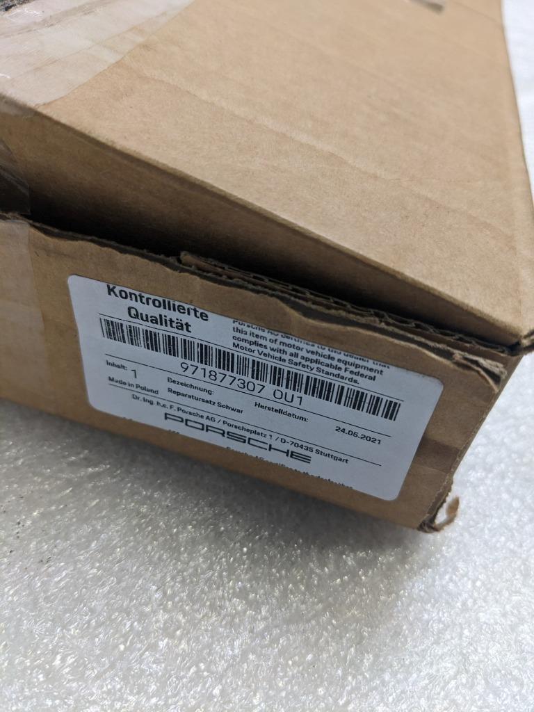 PORSCHE 9718773070U1 SUNROOF COVER FOR 2017-2023 PANAMERA NEW PGB2