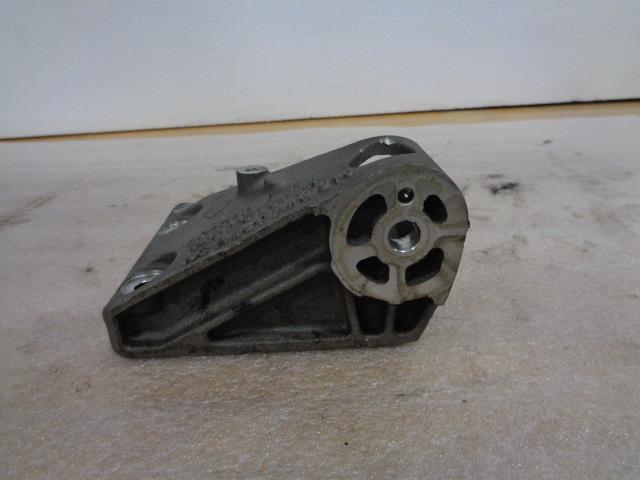 GENUINE USED PORSCHE ENGINE BRACKET 948 115 201 2R 2007-10 CAYENNE 4.8L R31T3