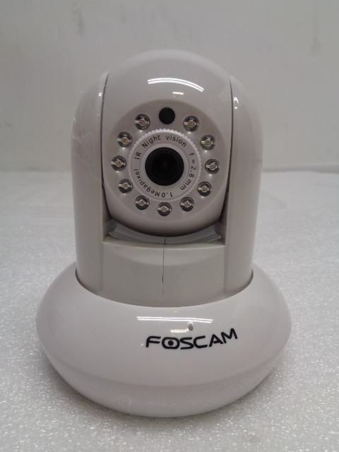 FOSCAM FI9821PR 720P HD RESOLUTION WIRELESS IP SECURITY CAMERA R28