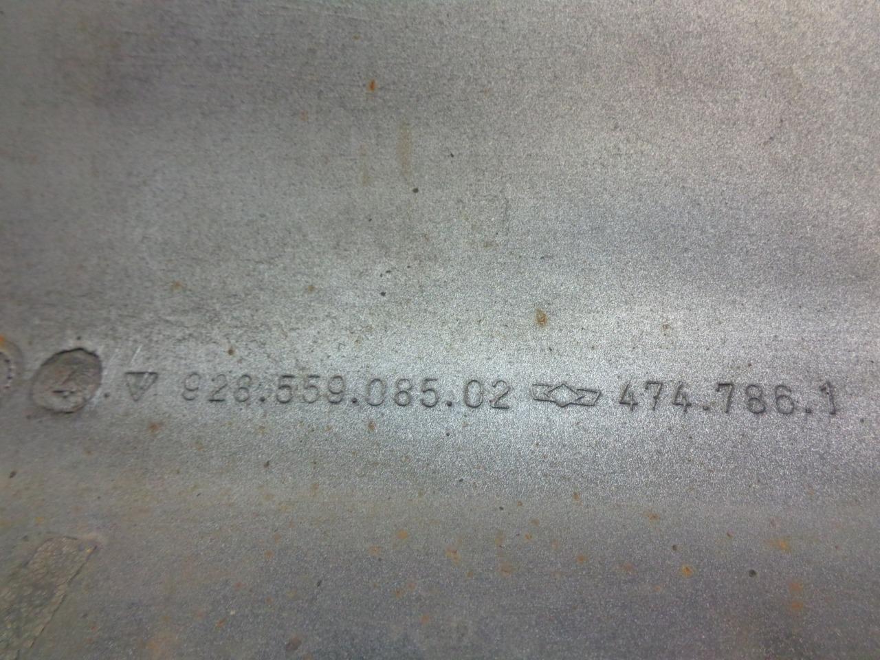 Porsche 928 1988 Rocker Panel 928 559 085 02 DRIVER GOLD USED GENUINE R23