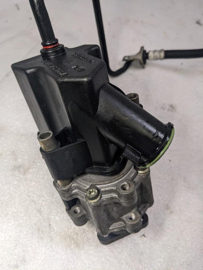 PORSCHE BOXSTER 986 POWER STEERING PUMP W RESERVIOR 99631422002 USED 996BGL