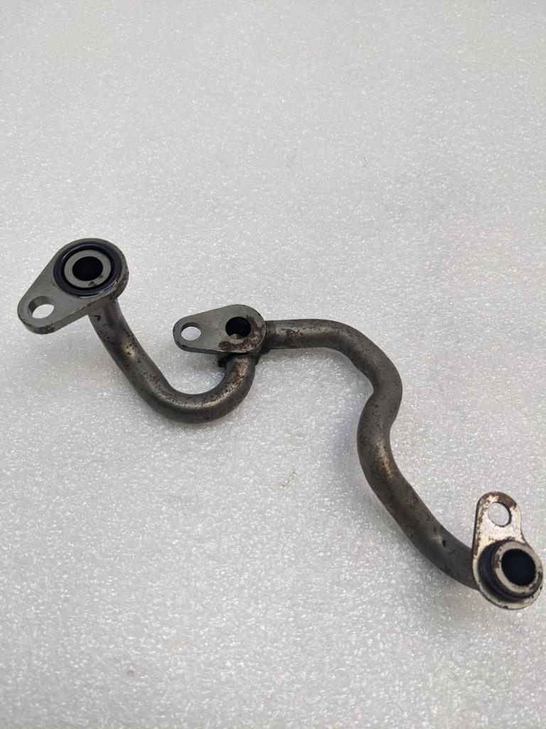 PORSCHE MACAN 15-18 ENGINE OIL LINE PIPE  94610703331 USED R21SPB
