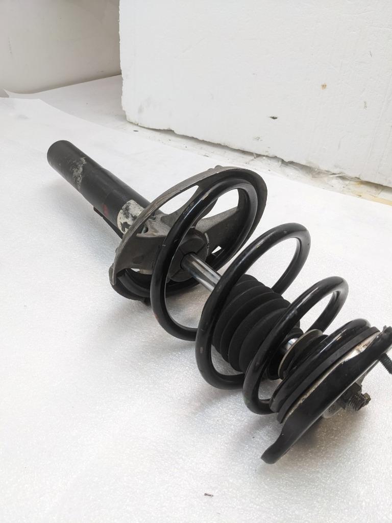 PORSCHE 911/996 LEFT FRONT STURT WITH SPRING 99634304318 USED R23