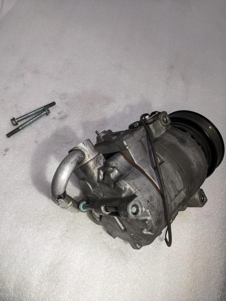 PORSCHE 911 996 DENSO AIR CONDITIONING COMPRESSOR 99612601151 USED 996BGL