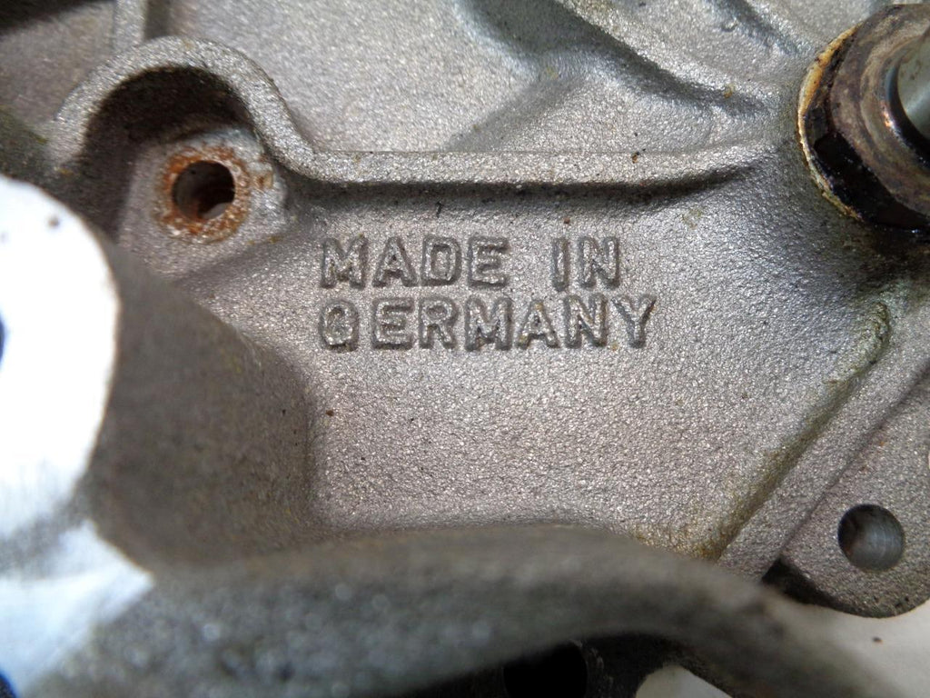 GENUINE PORSCHE LASO 928 WATER PUMP 75200202 R24