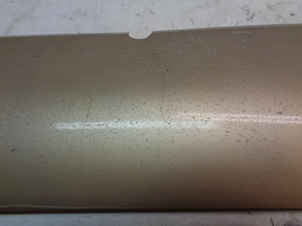 Porsche 928 1988 Rocker Panel 928 559 086 02 PASSENGER GOLD USED GENUINE R23