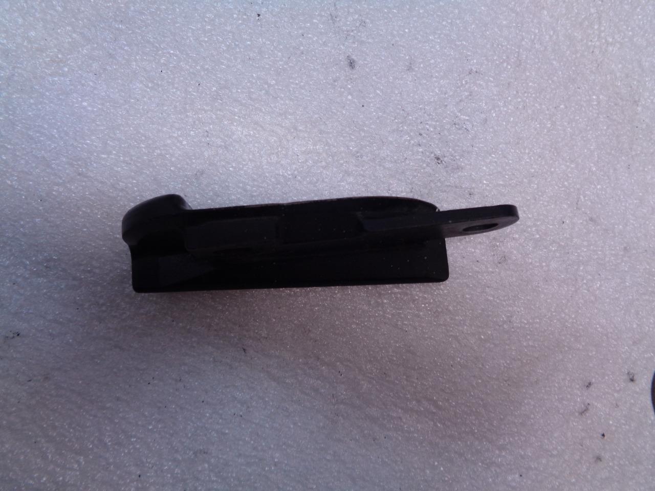 USED GENUINE PORSCHE LEFT CONVERTIBLE TOP LATCH GUIDE 911 561 739 03 R21SPB