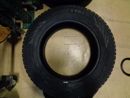 2 NOKIAN HAKKAPELIITTA R3 SUV STUDDLESS 275 60 20 115R SNOW TIRES T431208 BQ2