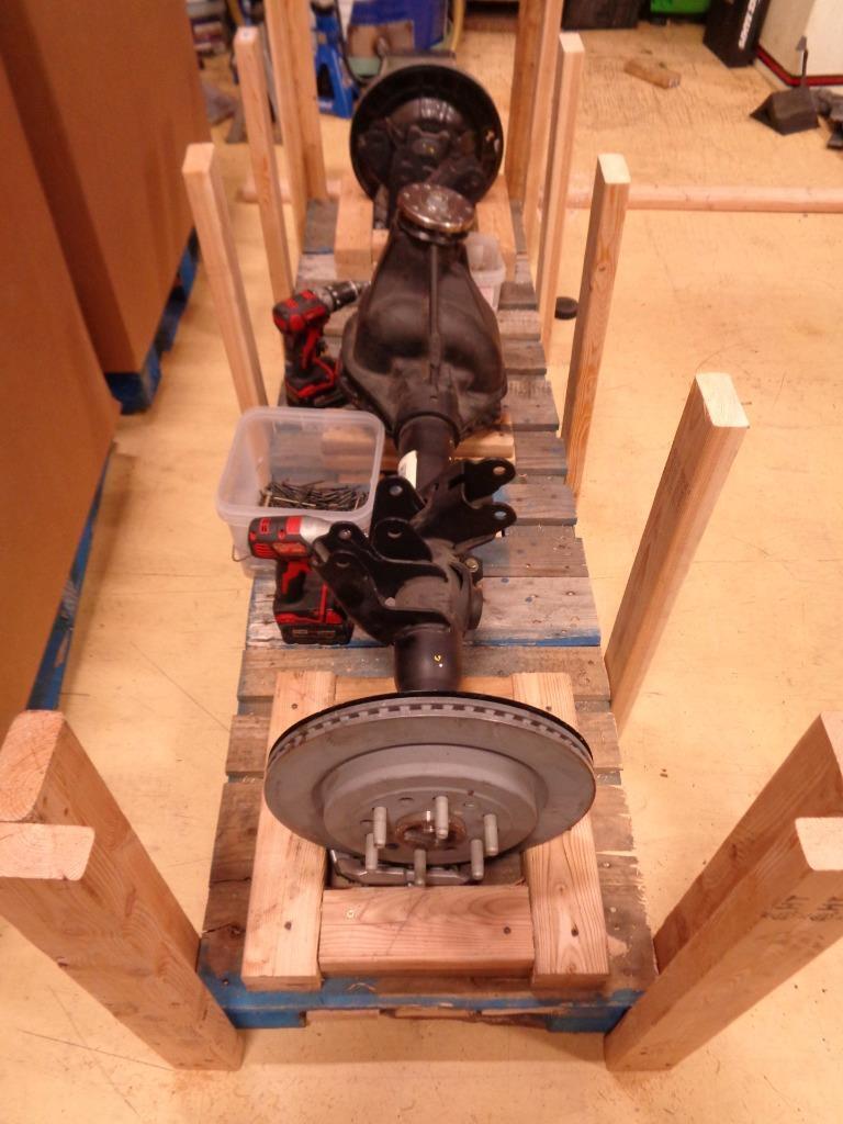 MOPAR 2019-23 RAM 1500 REAR COMPLETE AXLE ASSEMBLY 68272086AK BAY3