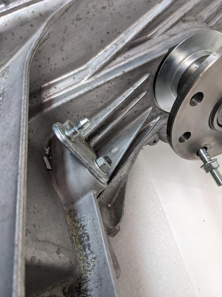 DAMAGED FORD GC347A195GA MANUAL SHIFT TRANSFER CASE ASSEMBLY FOR F350SD NEW B2