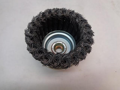 1 NEW NORTON 4 IN. X 5/8 IN. 11 CARBON STEEL TWIST KNOT WIRE CUP BRUSH R29