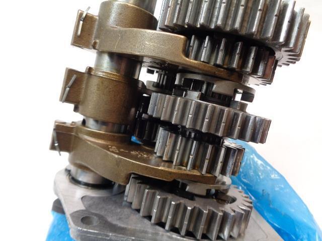 HARLEY DAVIDSON SPORTSTER 1200/883 TRANSMISSION GEARBOX ASSEMBLY *BRKN PIECE*R16