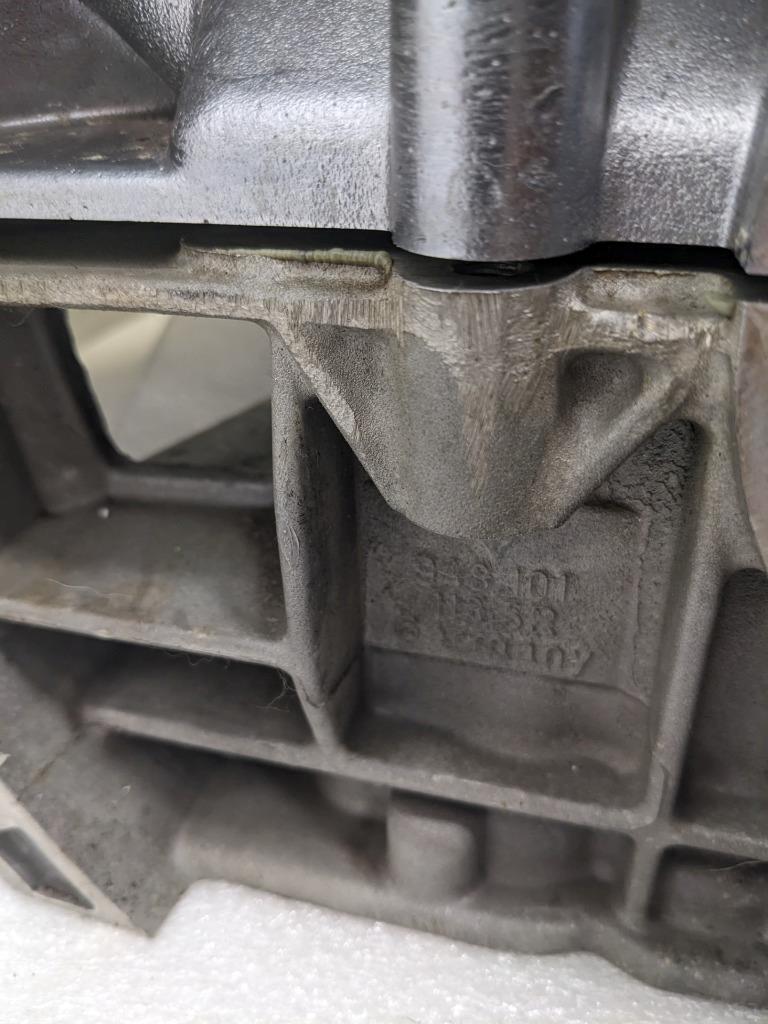 PORSCHE BARE ENGINE CASE FOR 03-10 CAYENNE 9PA 4.5L V8 USED I1