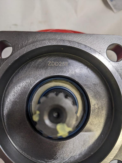 EATON FULLER HYDRAULIC GEAR PUMP 13-SPLINE PTBELA16N14 Z2305684010 NEW R11