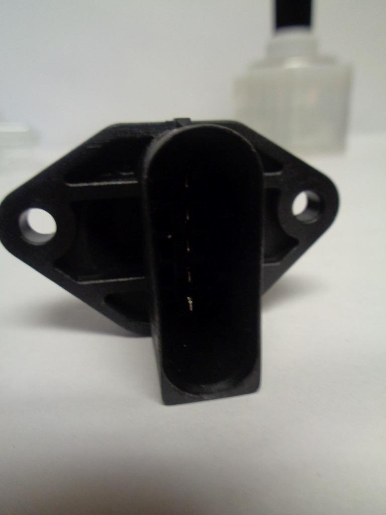 BLUE STREAK ELECTRONICS MASS AIR FLOW SENSOR MF21157N NEW R31