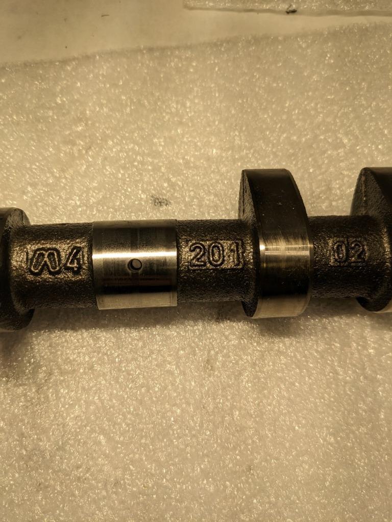 PORSCHE 911 996 (1998-2005) CAMSHAFT INTAKE (CYLINDER4-6) 996221 USED 996B.G.L.