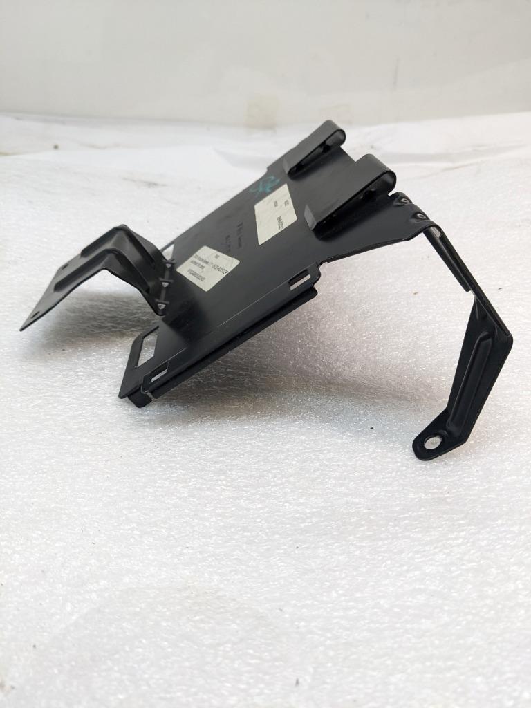 PORSCHE 99664525501 STEREO AMPLIFIER BRACKET FOR PORSCHE BOXSTER NEW R24T4